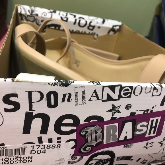 Tan heels 12 - Picture 2 of 3